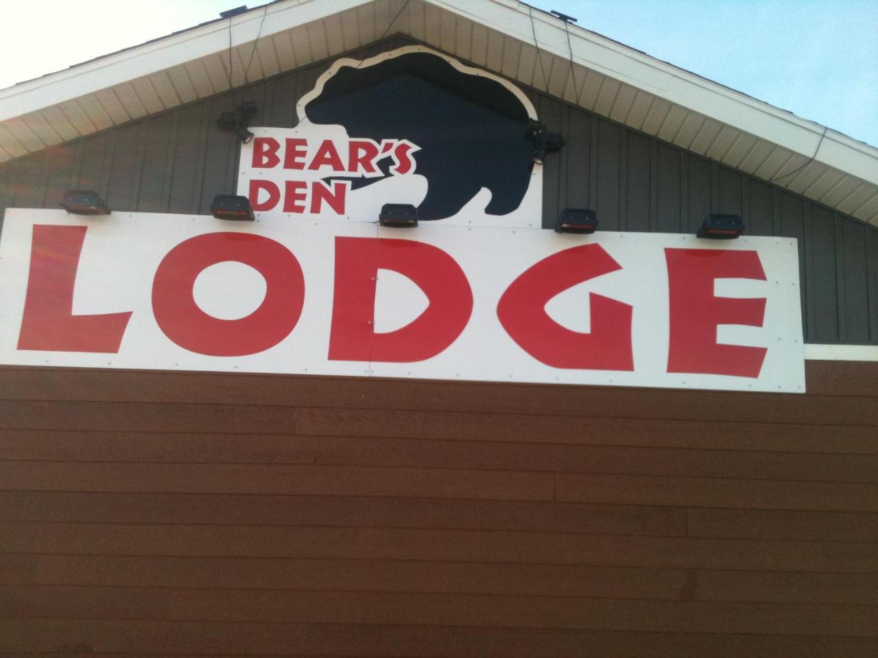 Bear'S Den Lodge Shaunavon Bagian luar foto